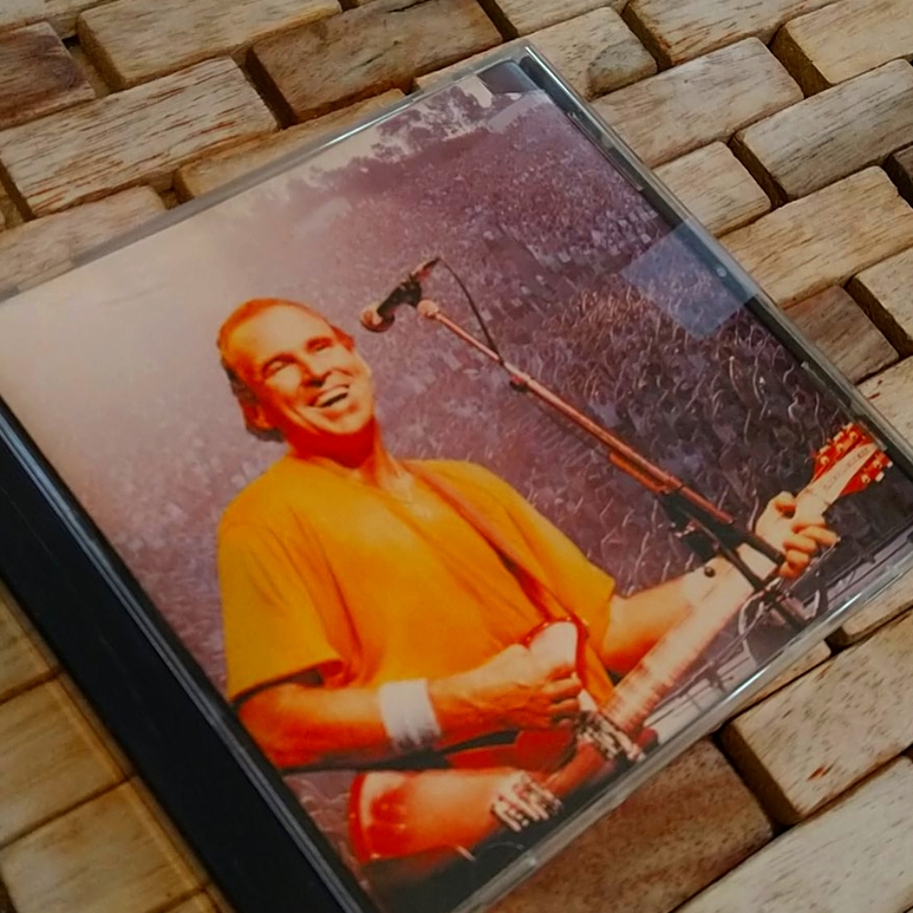 Jimmy Buffett live feeding frenzy CD